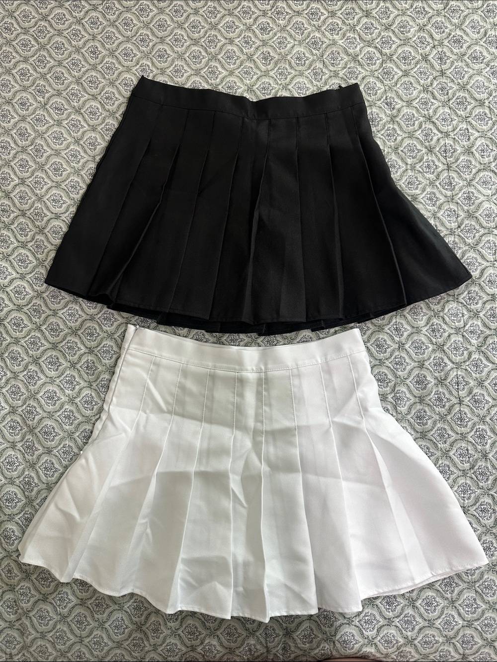 Classic Pleated Mini Skirt - Black and White